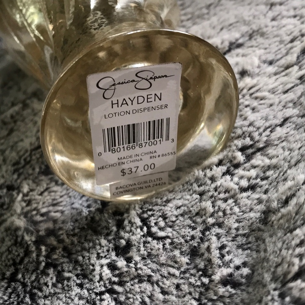 Jessica Simpson bathroom set - Picture 11 of 12